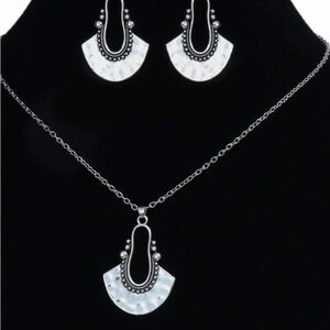 Silver Art Deco Necklace